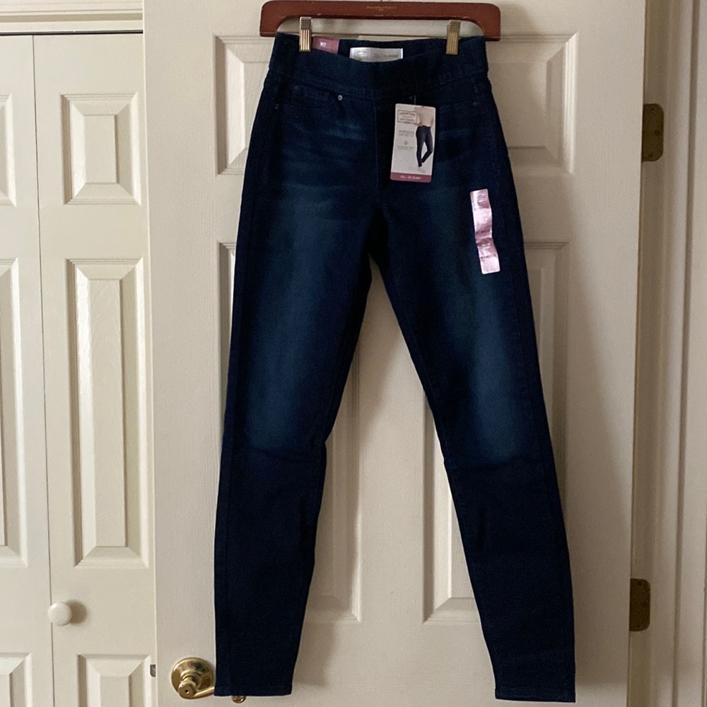 Levi Strauss 2L pull on skinny jeans